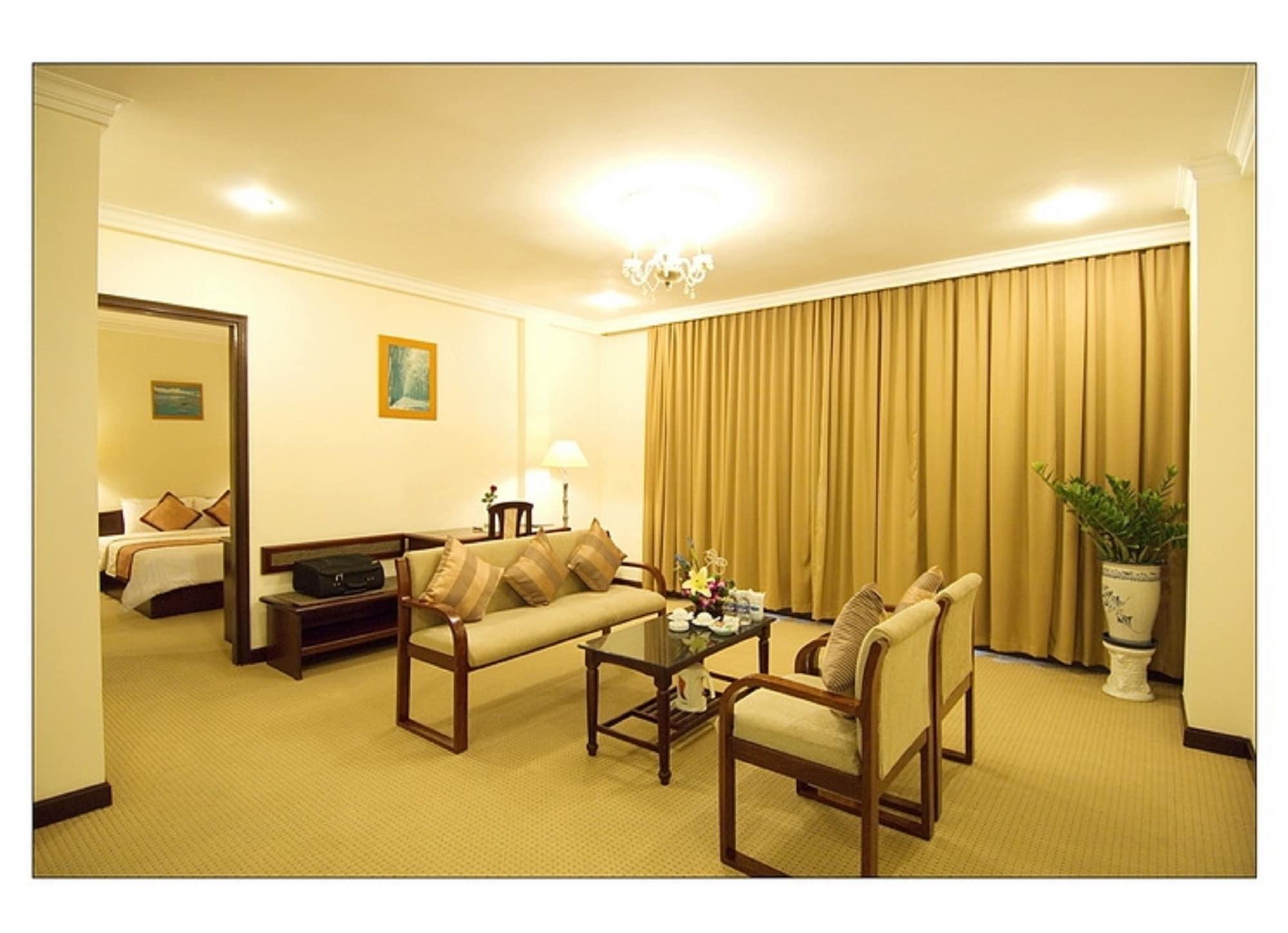 Saigon Tourane Hotel 3*
