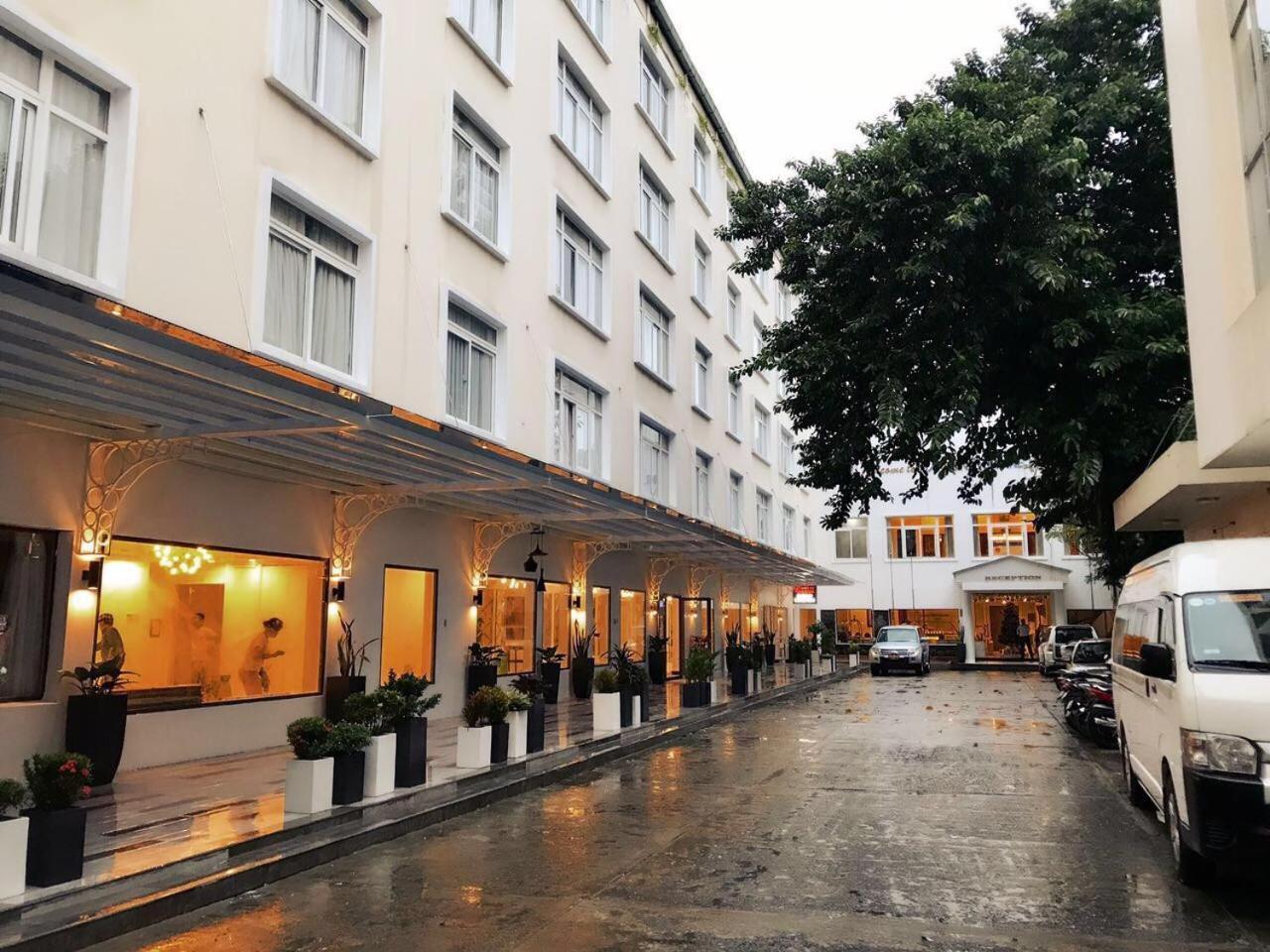 Hotel Saigon Tourane 3*